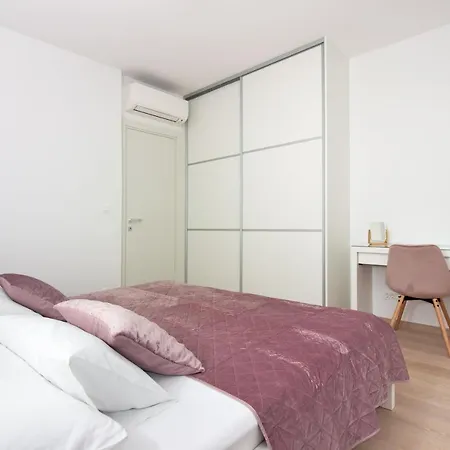 Sky Di Mare - Free Private Garage 아파트 *