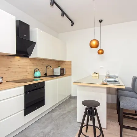 Sky Di Mare - Free Private Garage 아파트 스플리트